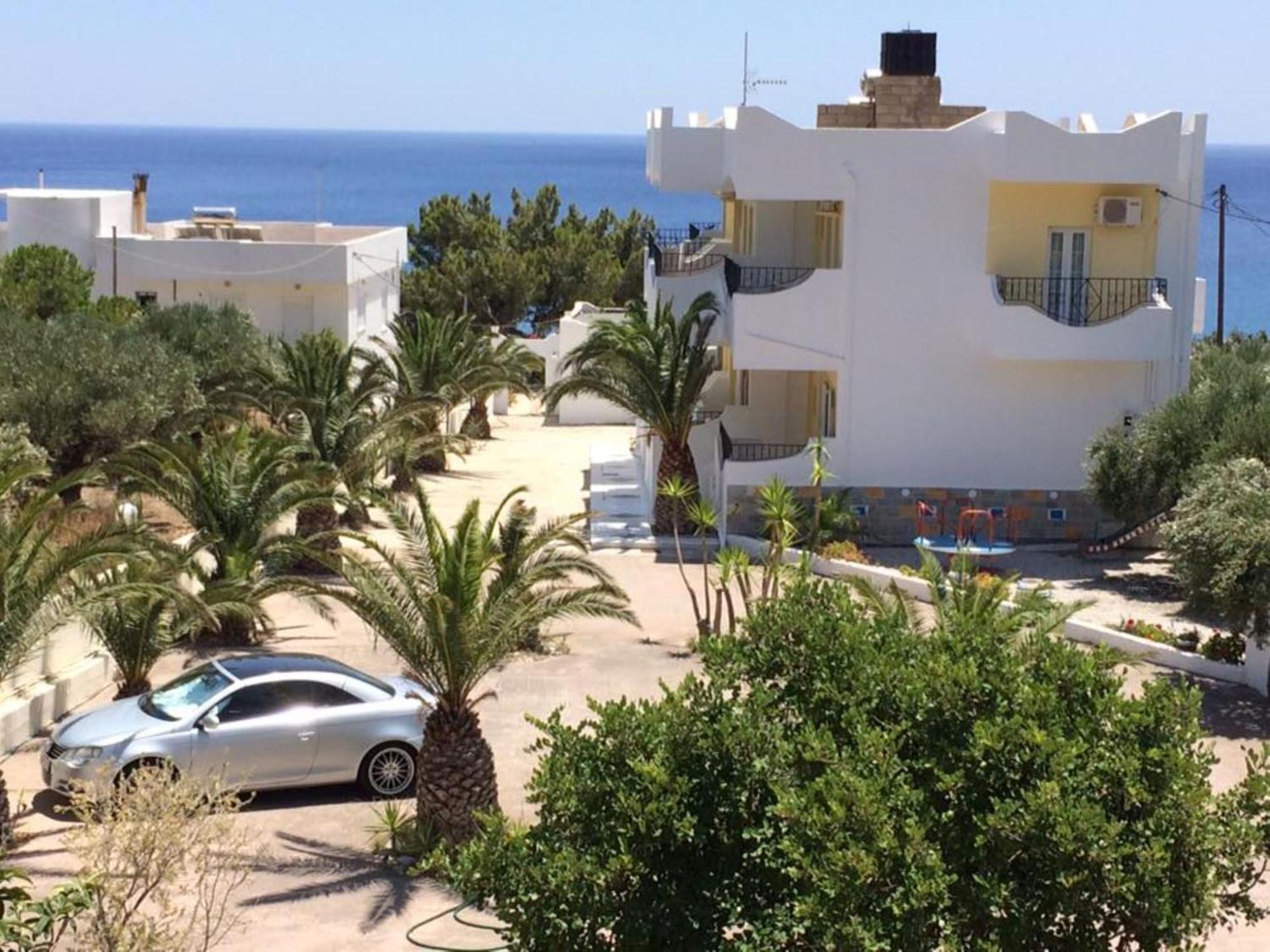 Elena'S Beach Garden By Estia Ferma Exterior photo